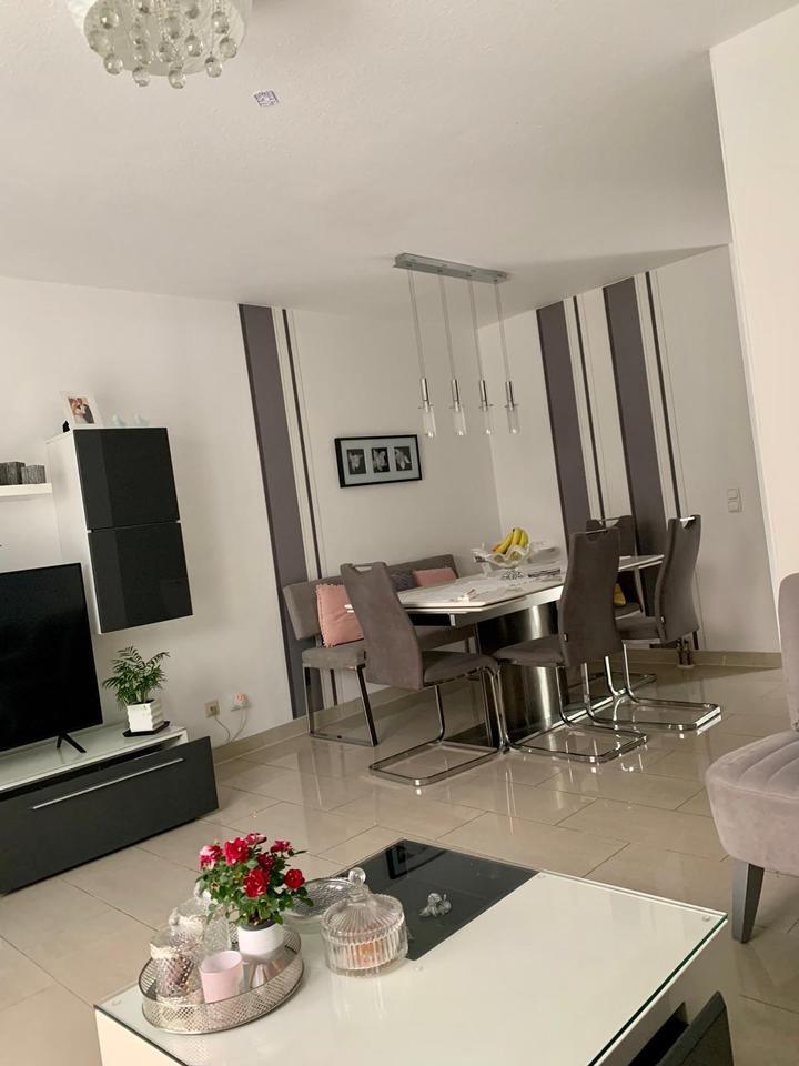 Reihenhaus 5 Zimmer, 2 Bäder, Keller Dachterasse inkl. Speicher zimmer