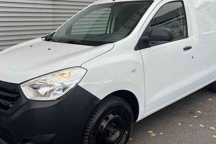 Dacia Dokker 61.000 km 6.490 &euro; Frankfurt am Main 65933