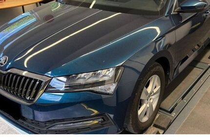 Skoda Superb 23.990 km 30.890 &euro; Bensheim 64625