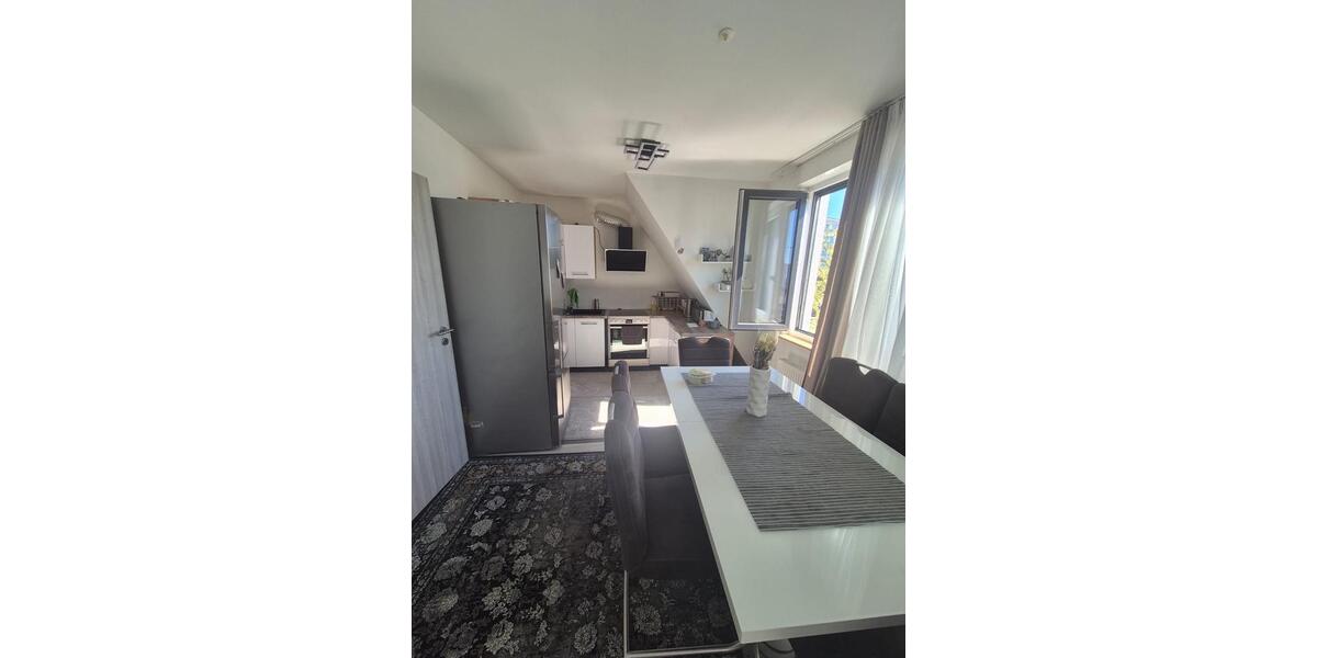 Etagenwohnung Bensheim - 4 Zimmer, 95 m&sup2;, 1.300&euro; | Angebot:26165611