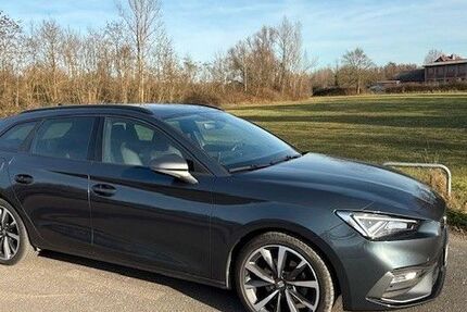 Seat Leon 48.600 km 21.900 &euro; Offenbach 63075