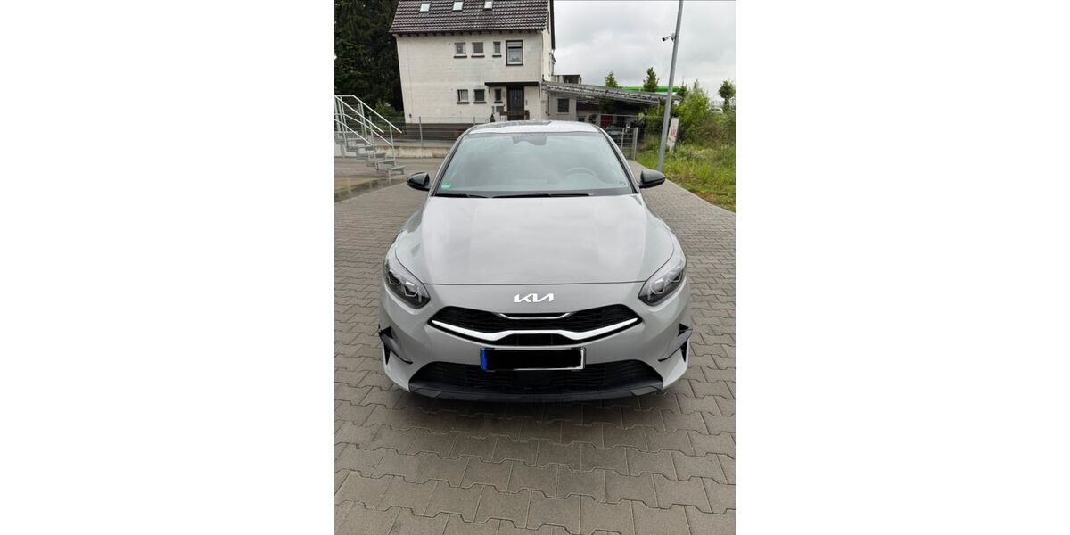 Kia ceed / Ceed 15.600 km 22.300 &euro; Heppenheim 64646