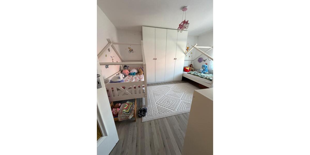 Hochparterre Mörfelden-Walldorf Walldorf - 3 Zimmer, 87 m&sup2;, 1.300&euro; | Angebot:26339674