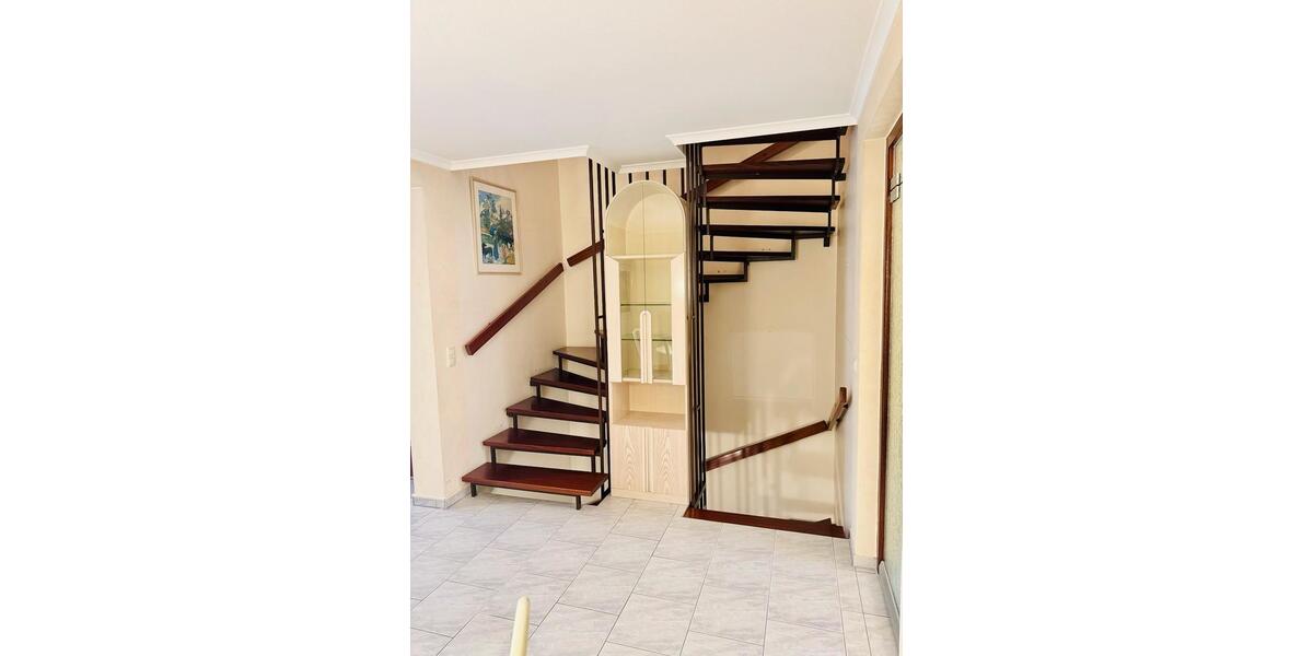 Reihenhaus Frankfurt am Main Mitte-West - 5.5 Zimmer, 112 m&sup2;, 739.000&euro; | Angebot:25101991