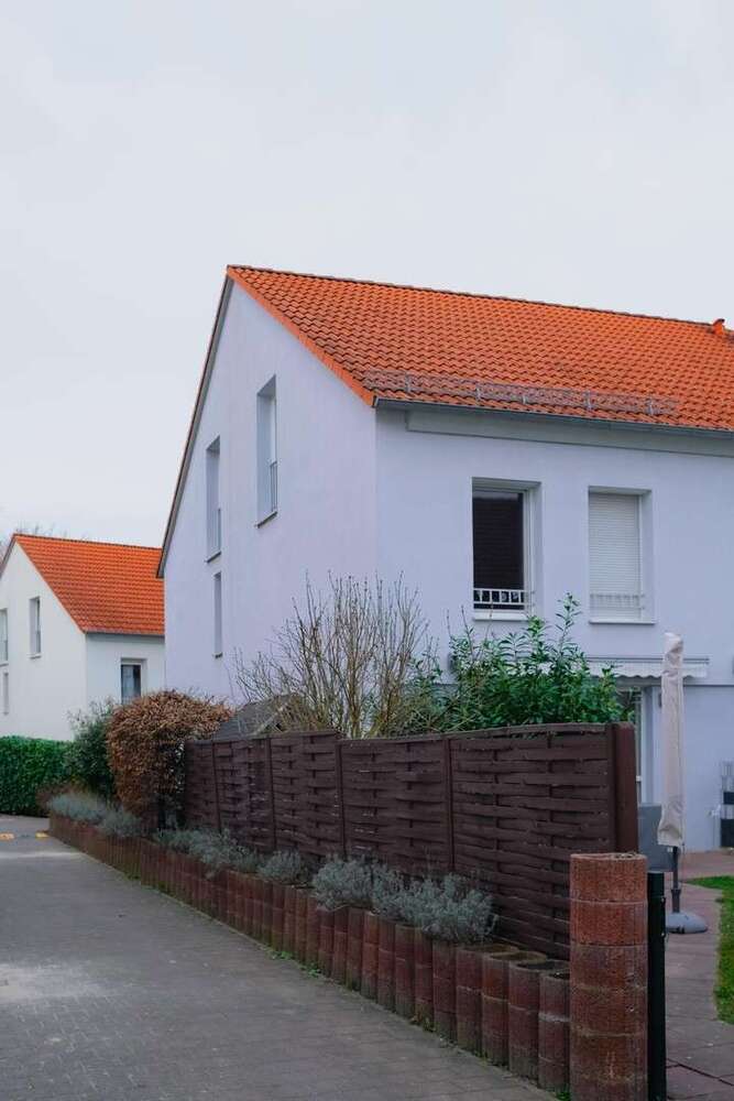 Haus zum Kaufen in Frankfurt am Main 680.000 € 141 m²