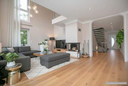 Haus Egelsbach - 6 Zimmer, 216 m&sup2;, 1.099.000&euro; | Angebot:25742876