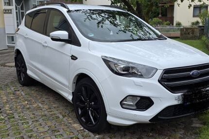 Ford Kuga 154.000 km 12.800 &euro; Fürth 64658