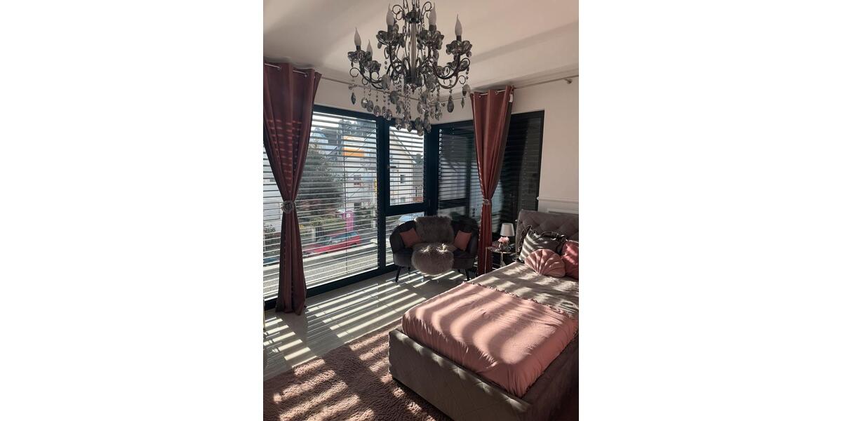Einfamilienhaus Langen (Hessen) - 8 Zimmer, 248 m&sup2;, 2.000.000&euro; | Angebot:27155321