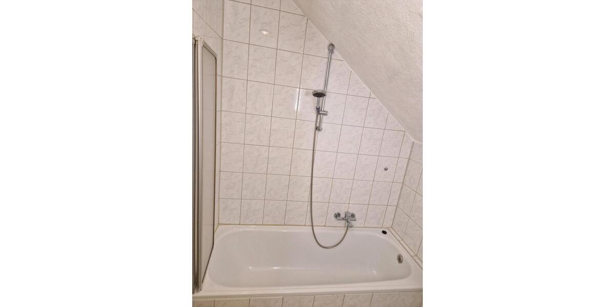 Dachgeschoßwohnung Rüsselsheim am Main - 1 Zimmer, 40 m&sup2;, 490&euro; | Angebot:26490270