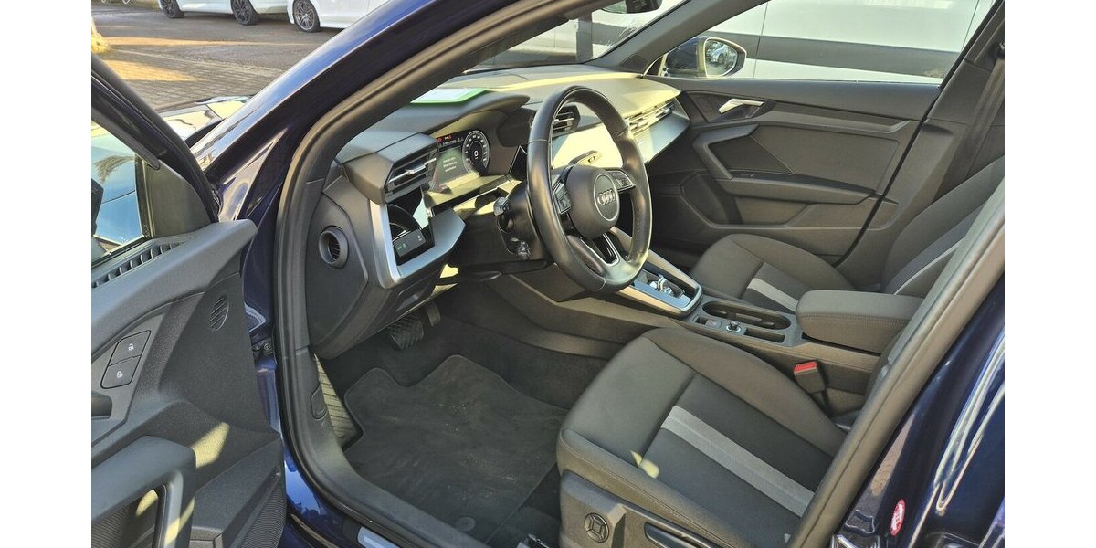 Audi A3 35 TDI advanced Rückfahrkamera, Navigation, App 111.100 km 20.990 &euro; Rodgau 63110