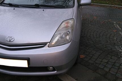 Toyota Prius 114.000 km 6.900 &euro; Frankfurt 60488