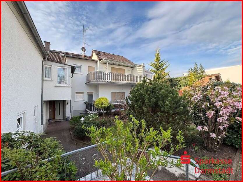 Haus zum Kaufen in Darmstadt 550.000 € 199.94 m²