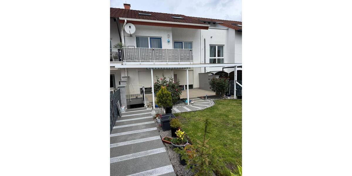 Reihenhaus Langen (Hessen) - 9 Zimmer, 234 m&sup2;, 830.000&euro; | Angebot:27073272