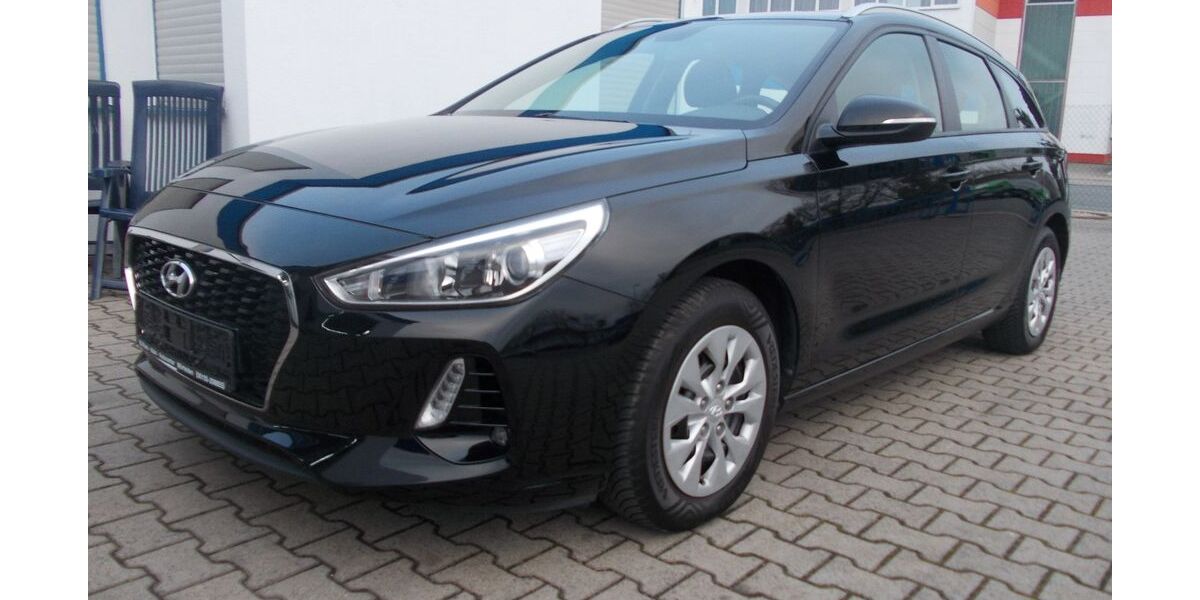Hyundai i30 24.000 km 11.900 &euro; Mörfelden 64546