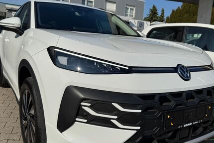 VW T-Roc 3.985 km 33.750 &euro; Frankfurt am Main 65936
