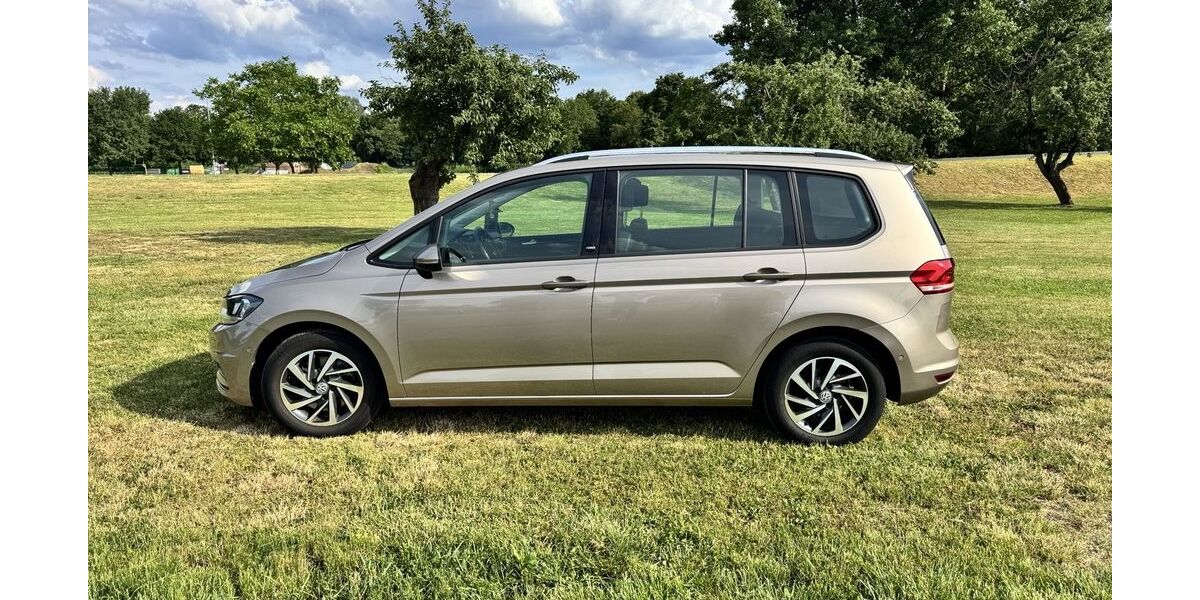 VW Touran 130.585 km 15.999 &euro; Gernsheim 64579