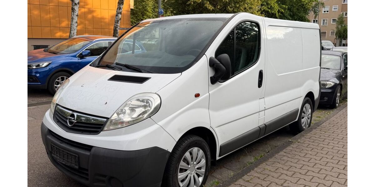 Opel Vivaro 150.000 km 2.900 &euro; Griesheim 65933