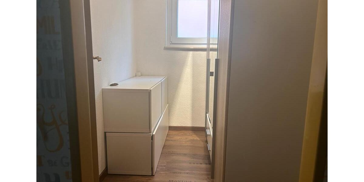 Etagenwohnung Kelsterbach - 4 Zimmer, 95 m&sup2;, 2.300&euro; | Angebot:26671577