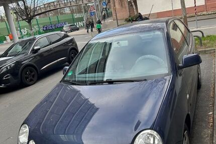 VW Polo 111.279 km 2.700 &euro; Frankfurt am main 60327