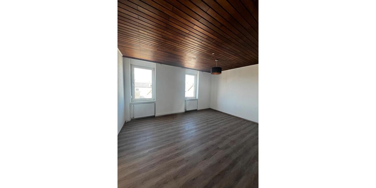 Einfamilienhaus Darmstadt Darmstadt-West - 10 Zimmer, 195 m&sup2;, 2.425&euro; | Angebot:26267907