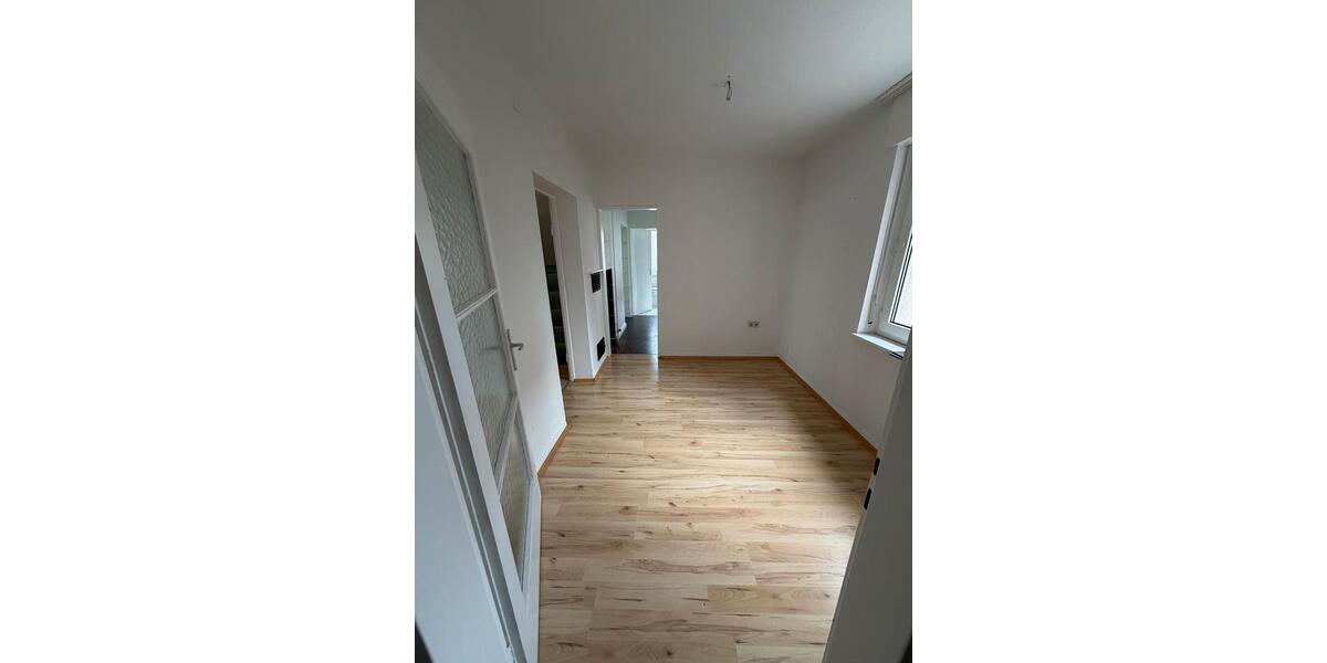 Erdgeschoßwohnung Darmstadt - 2.5 Zimmer, 60 m&sup2;, 1.000&euro; | Angebot:25479988