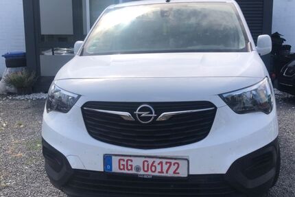 Opel Combo 146.817 km 8.400 € Raunheim 65479
