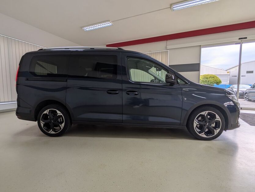 Ford Tourneo Connect 14.032 km 35.940 € Dieburg 64807