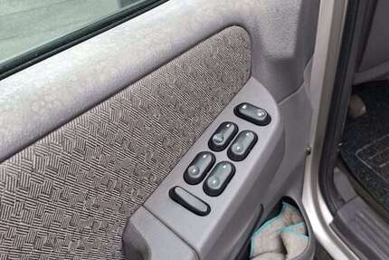 Ford Explorer 270.000 km 2.000 € pfungstadt 64319