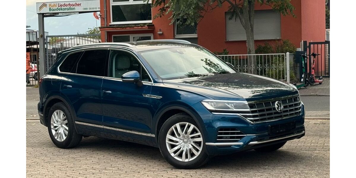 VW Touareg 161.700 km 33.000 &euro; Frankfurt am Main 65933