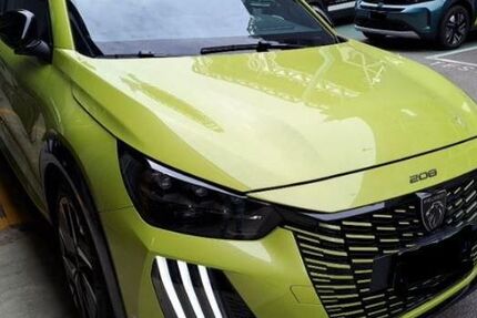 Peugeot 208 11.778 km 16.980 &euro; Rüsselsheim 65428