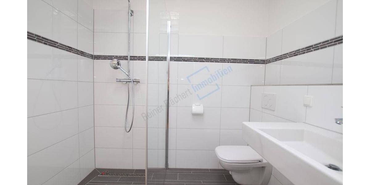 Mehrfamilienhaus, Wohnhaus Darmstadt Kranichstein - 5 Zimmer, 158 m&sup2;, 2.150&euro; | Angebot:26512663