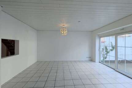 Haus Mainz Ebersheim - 5 Zimmer, 112 m&sup2;, 1.350&euro; | Angebot:25285362