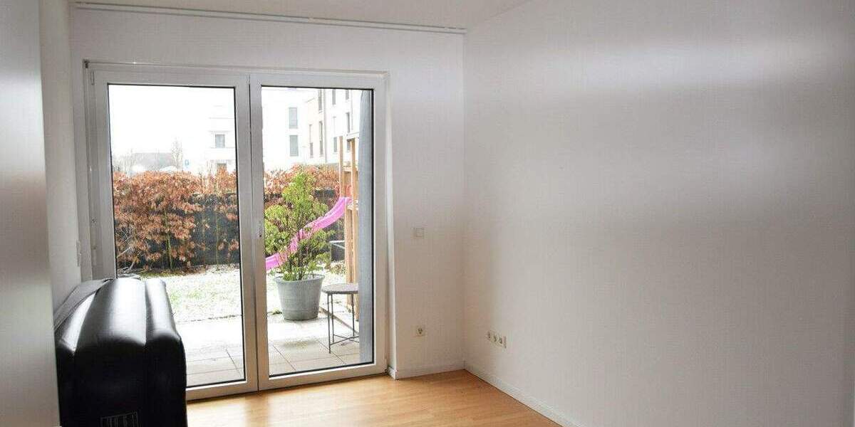 Helle moderne Erdgeschosswohnung mit eigenem Garten 3 zimmer