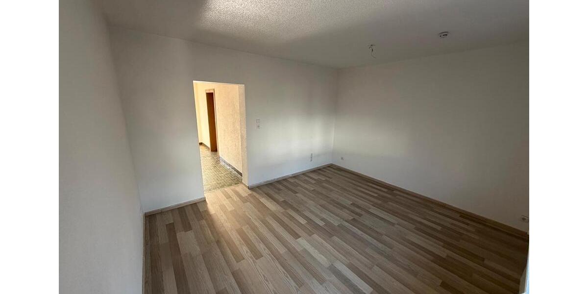 Reihenhaus Frankfurt am Main Gallus - 4 Zimmer, 100 m&sup2;, 2.100&euro; | Angebot:26339627