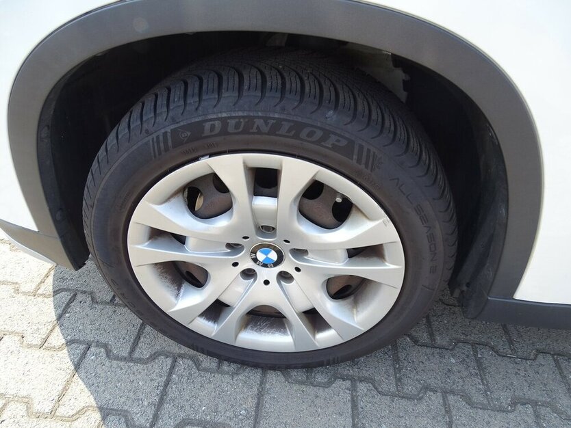 BMW X1 1.8l i sDrive, Steptronic, Sitzheizung, PDC hin 154.921 km 8.990 € Rodgau 63110