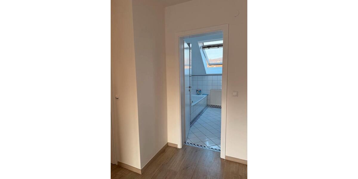 Dachgeschoßwohnung Zwingenberg - 4 Zimmer, 112 m&sup2;, 398.000&euro; | Angebot:24654461