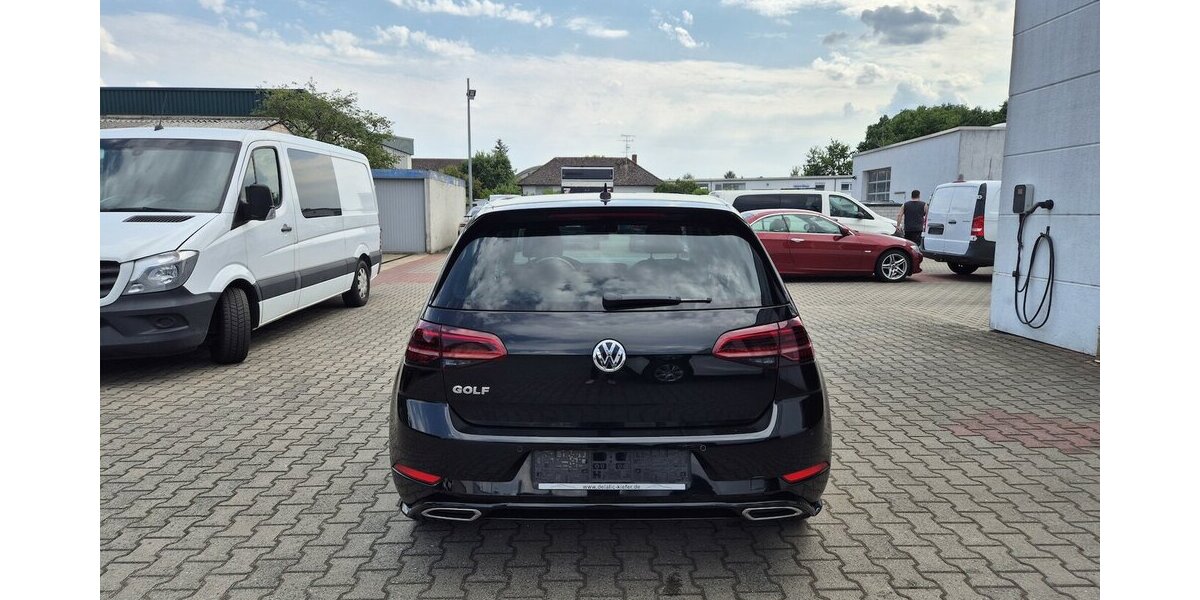 VW Golf Join, R-Line, Navi, LED, Klima, Sitzheizung, 136.200 km 15.890 &euro; Rodgau 63110