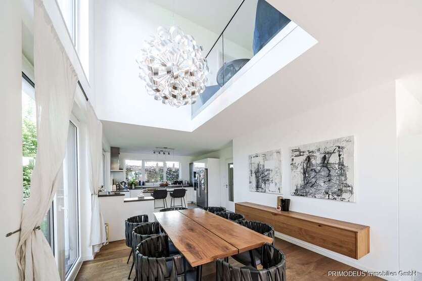 Haus zum Mieten in Frankfurt 5.450 € 222.33 m²