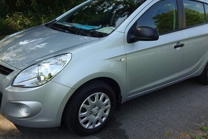 Hyundai i20 27.400 km 9.799 € Lorsch 64653