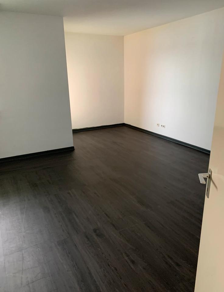 Charmante 2 Zimmer Wohnung mit Balkon in Dietzenbach zimmer