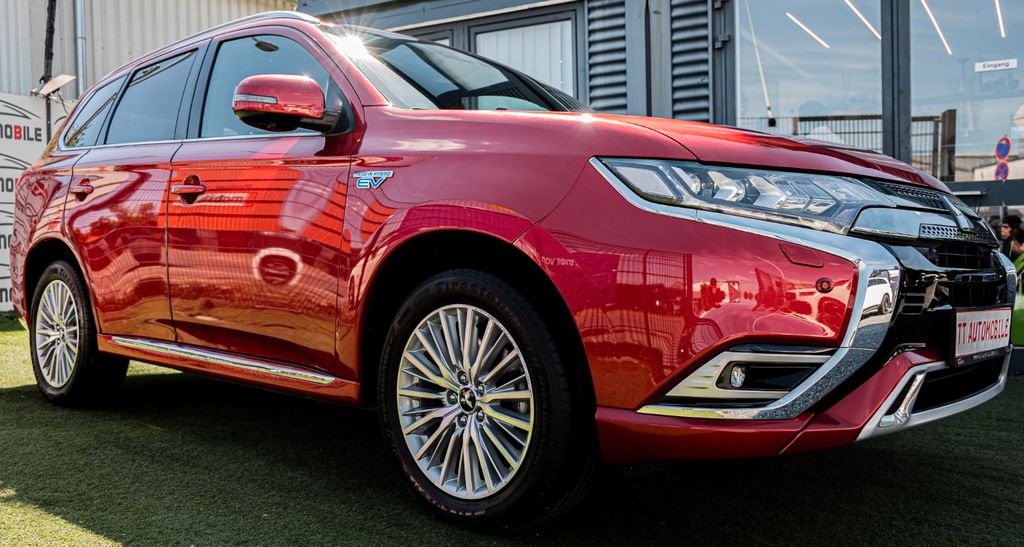 Mitsubishi Outlander 89.369 km 17.499 &euro; Rüsselsheim 65428