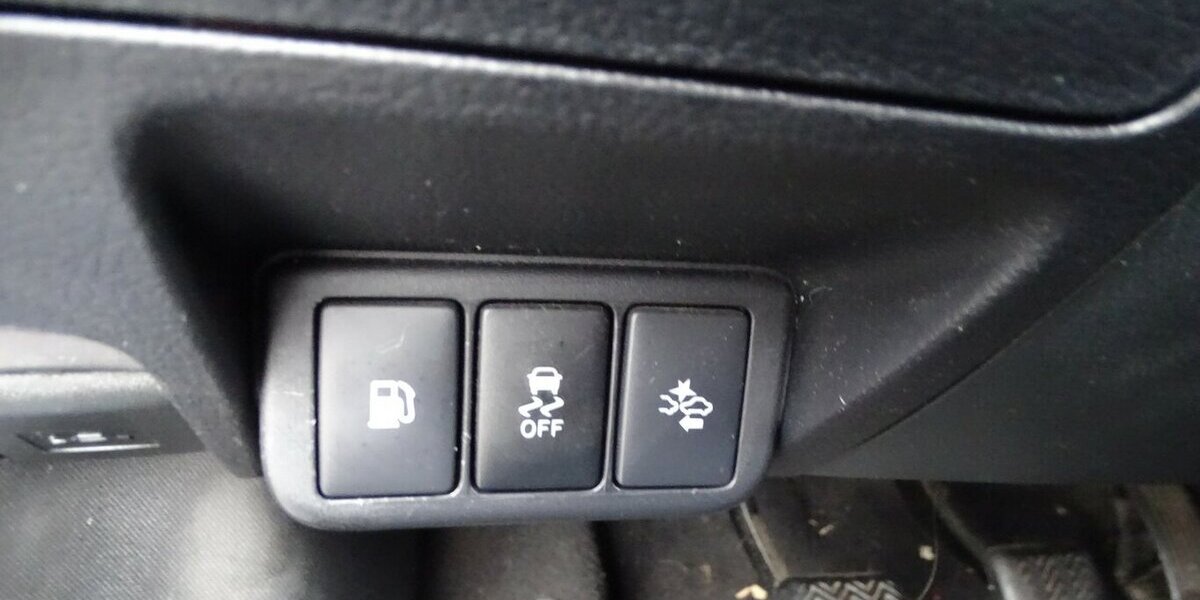 Toyota Avensis 2,0 D Klima, Navi 200.000 km 6.690 &euro; Rodgau 63110