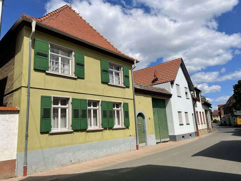 Haus zum Kaufen in Bechtheim 320.000 € 146.59 m²
