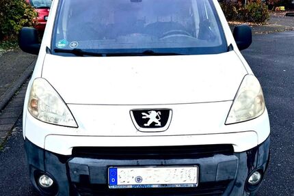 Peugeot Partner 128.000 km 2.300 € Seligenstadt 63500