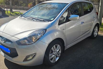 Hyundai ix20 89.000 km 9.300 &euro; Frankfurt 60596