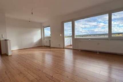Wohnung zum Mieten in Obertshausen 1.360 € 112 m² 4 zimmer