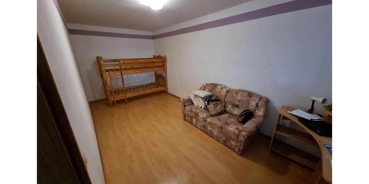Etagenwohnung Babenhausen - 4.5 Zimmer, 126 m&sup2;, 1.550&euro; | Angebot:24707371