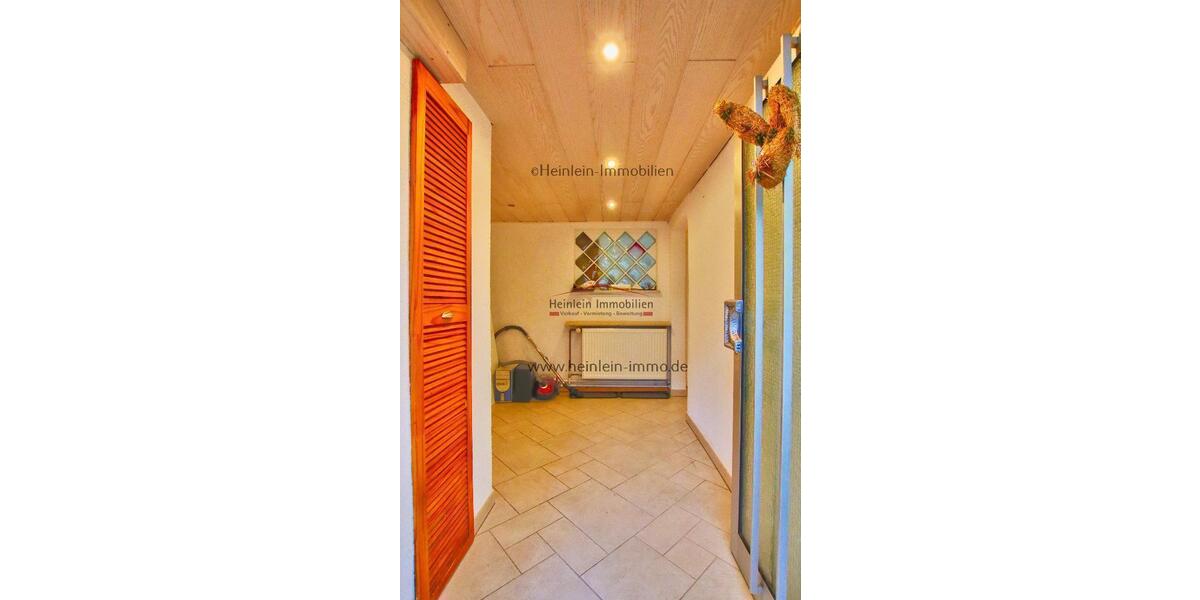 Einfamilienhaus# Stellplatz# Sauna# Winterg# Kaminofen# Hzg. aus 2016 & Solar# Griesheim Hofmannstr. - Einfamilienhaus Griesheim | Angebot:27013557
