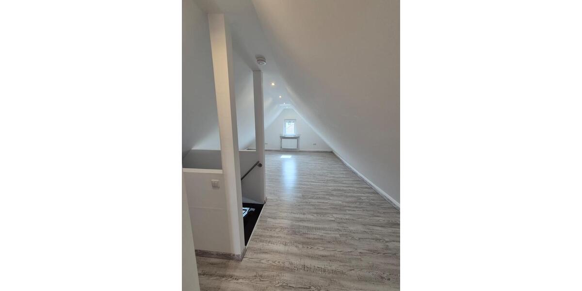 Maisonettenwohnung Gernsheim - 2 Zimmer, 90 m&sup2;, 980&euro; | Angebot:26148645