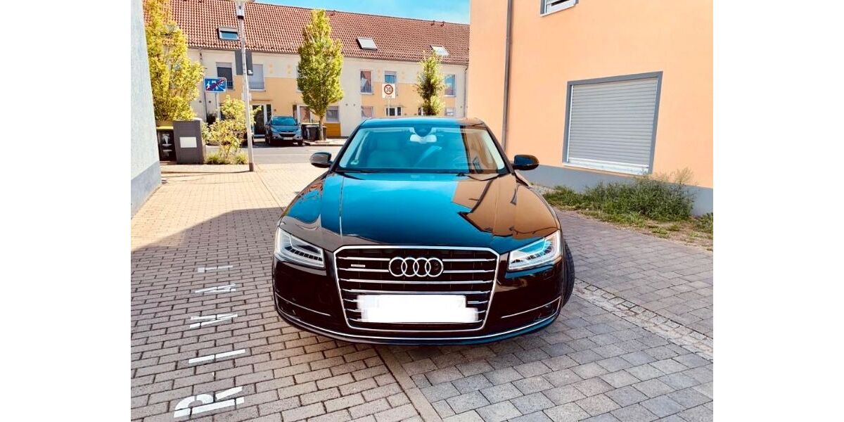Audi A8 220.000 km 21.000 &euro; Raunheim 65479